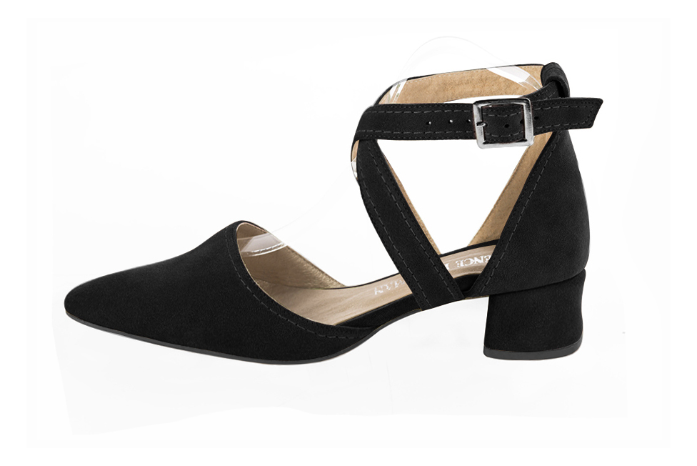 Matt black open side elegant shoes, with crossed straps. Tapered toe. Low flare heels. - Florence KOOIJMAN